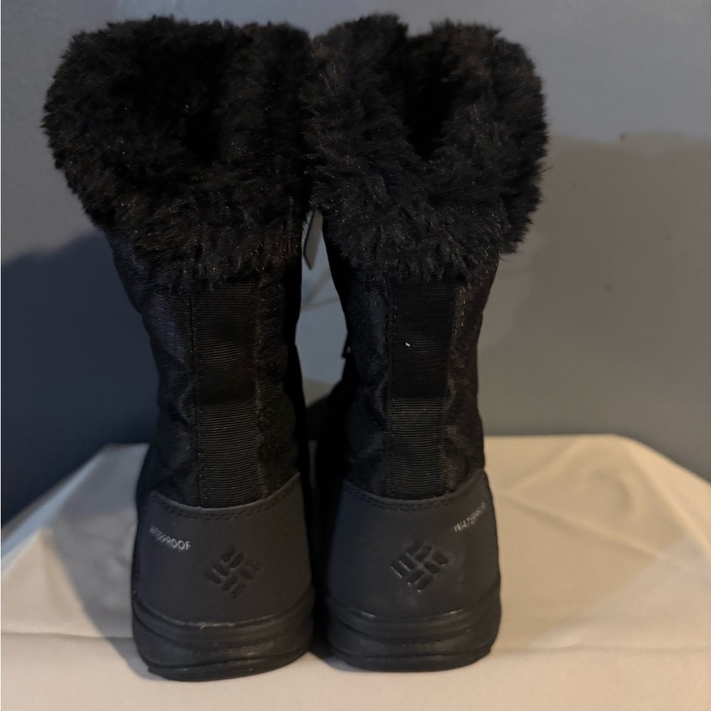 Columbia Black Lace Up Boots - Picture 4 of 6